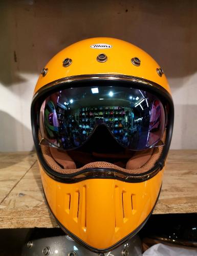 หมวกกันน็อค(titan helmet2)