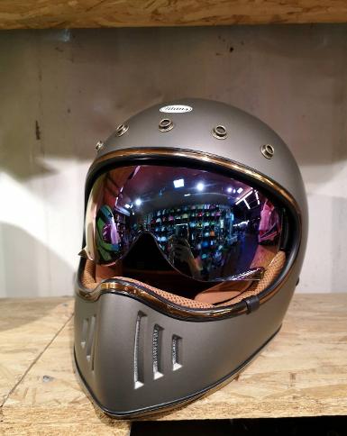 หมวกกันน็อค(titan helmet2)